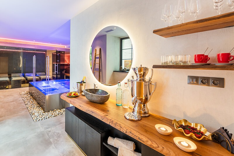 the manes hotel - 1. Spa